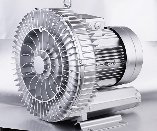 Single phase single stage side channel blower